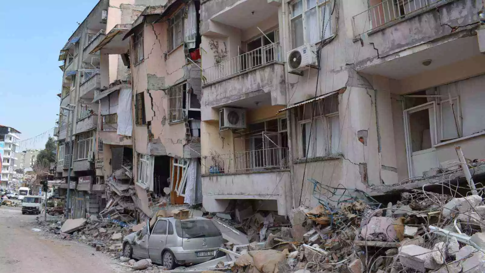 , Αντιπροσωπεία του ΚΚΕ στις σεισμόπληκτες περιοχές της Τουρκίας